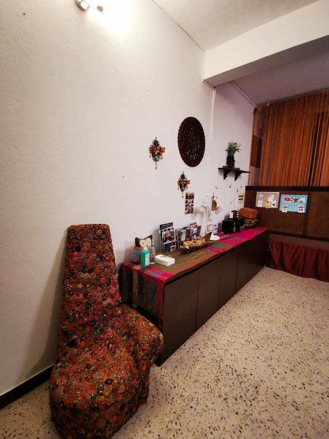 Dou Houz Gurney Hotel George Town Eksteriør billede