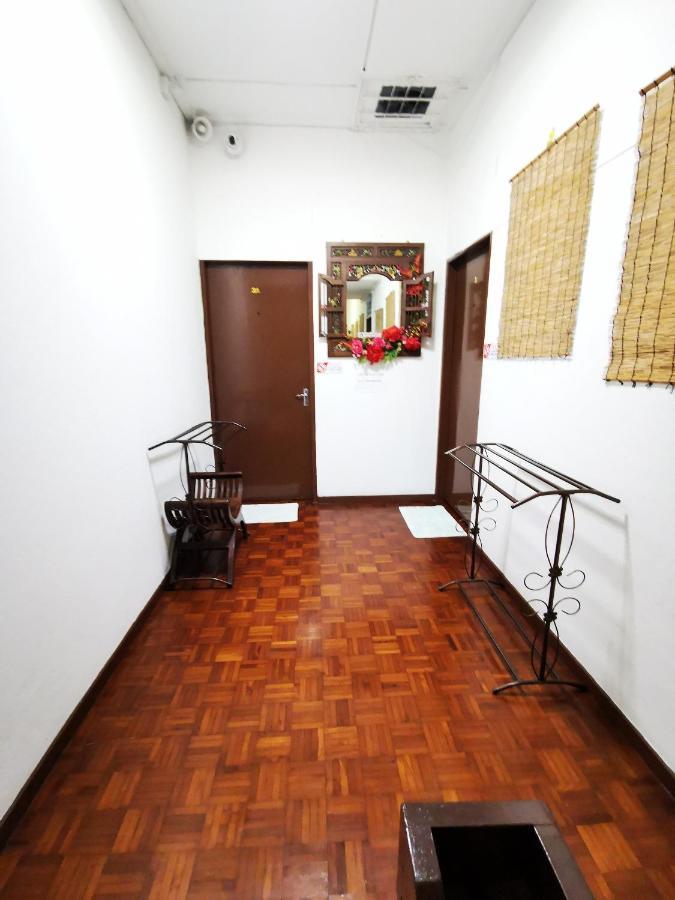 Dou Houz Gurney Hotel George Town Eksteriør billede